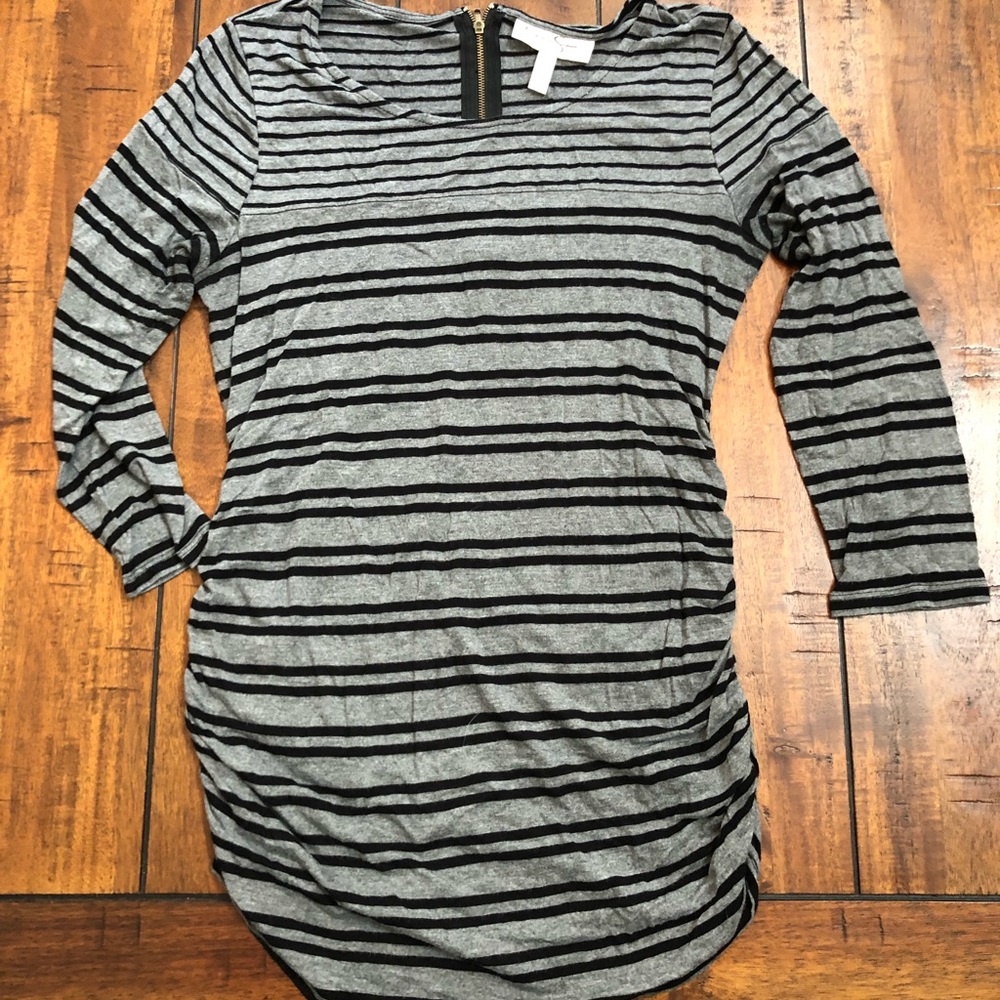 Jessica Simpson Maternity size small